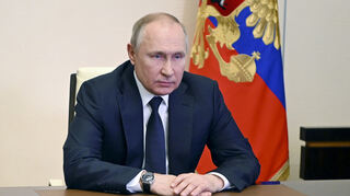 Fünf Mannheimer Stadträte der Grünen haben Strafanzeige gegen den russischen Präsidenten Wladimir Putin gestellt.