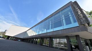 Die Verwaltung bittet den Stadtrat am 25. April um Zustimmung, das Landesimpfzentrum in den Pfalzbau zu verlegen.