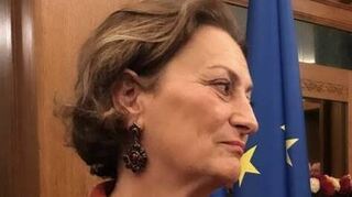 Benedicta von Wiser in der Residenz des deutschen Botschafters in Moskau.