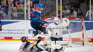 Nehmen die Adler Mannheim die Hürde Berlin im dritten Anlauf? Florian Elias zeigt, wie es gehen könnte.