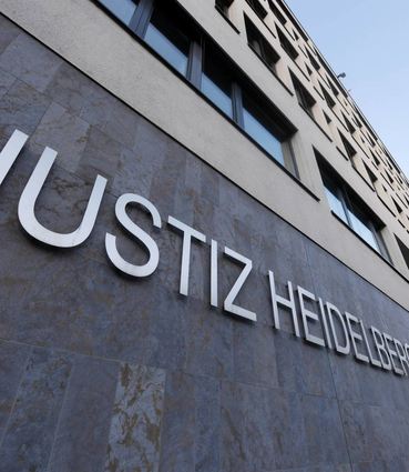 Das Heidelberger Landgericht hat einen 32-jährigen Ilvesheimer zu drei Jahren und neun Monaten Haft verurteilt.