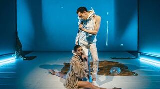 Installation, Performance, Konzert: „hands on aids“ von Frisch & Schick (Jasmin Schädler, Johannes Frick) beim Landesfestival 6 tage frei in Stuttgart.
