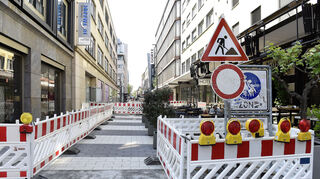 Zwischen P 4 und P 5 befindet sich eine der drei Seitenstraßen, die derzeit umgestaltet werden.