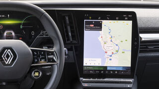 mid Groß-Gerau - Premiere im Cockpit des Renault Megane E-Tech Electric: das Multimediasystem openR Link.