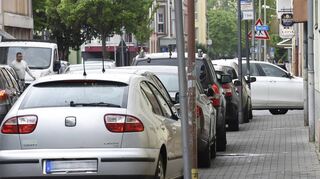Wildes Parken ist in der Nördlichen Innenstadt seit Jahren ein Problem – auch hier in der Kanalstraße. Das neue Konzept soll Abhilfe schaffen.