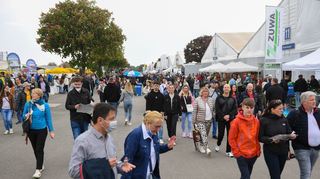 Besucher auf dem Mannheimer Maimarkt.