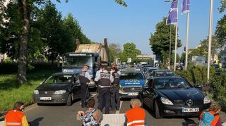 Der Stau zieht sich von der Kreuzung bis zur A 656 Mannheim.