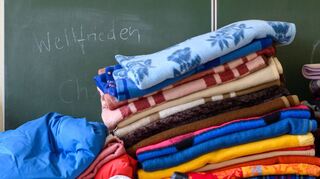 Unter anderem in einer Käfertaler Unterkunft für Kriegsflüchtlinge aus der Ukraine wurde eine Kleiderkammer eingerichtet (Symbolbild).