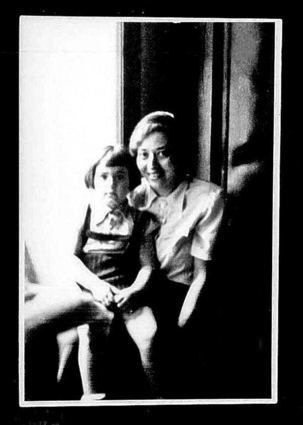 Liselotte Sperber mit ihrer Tochter Ann.