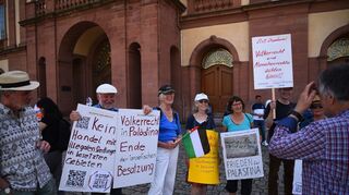 Die Route der Demonstration verläuft über die Kurpfalzstraße am Paradeplatz vorbei und über die Kunststraße und endet auf den Kapuzinerplanken.