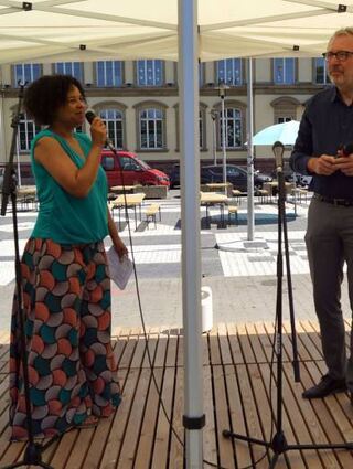 Quartiermanagerin Jennifer Yeboah und Oberbürgermeister Peter Kurz.