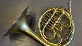 Vielleicht ist ja ein Horn das passende Instrument?