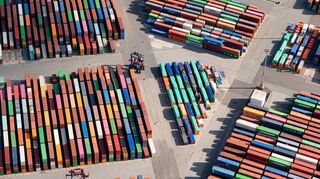 Der Export – hier ein Bild vom Hamburger Hafen – ist für die Industriebetriebe der Region ein wichtiges Standbein. Die Erwartungen an das Auslandsgeschäft sind aber stark gesunken.
