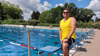 Manuel Dreier, Fachangestellter für Bäderbetriebe, ist Bademeister im Freibad am Willersinnweiher.