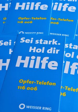 Der Weiße Ring bietet unter anderem ein Opfer-Telefon an.