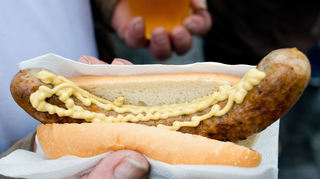 Neben der klassischen Bratwurst soll es auch vegetarische und vegane Angebote bei der Bundesgartenschau 2023 geben.