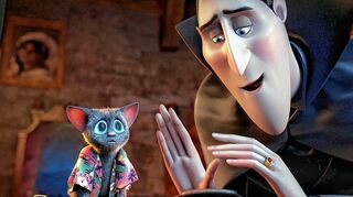 <p>Dracula spricht mit seiner Tochter, die sich gerade in eine Fledermaus verwandelt hat.</p>