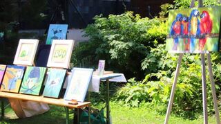 Die Open-Air-Galerie des Künstlervereins beim Parkfest.