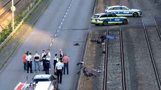 Ein Bild vom Unfallort in Mannheim: Der Verdächtige ist inzwischen aus dem Krankenhaus entlassen worden.