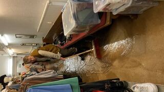 Das Ensemble der Freilichtbühne hatte mit Wasser zu kämpfen.
