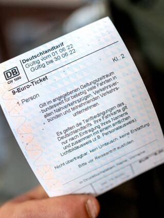 Das 9-Euro-Ticket sorgt wohl für mehr Bahnpendler im Berufsverkehr.