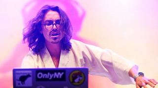 Wird auch „Loop Daddy“ genannt: Marc Rebillet im Palastzelt.