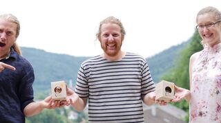Andreas Gißler (M.) begrüßt Marc Jähnchen und Stefanie Schwemlein.