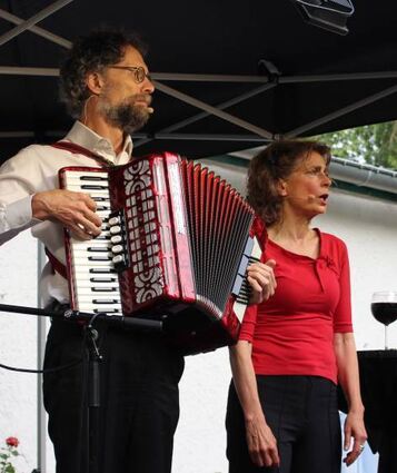 Pianist Clemens Maria Kitschen und Sängerin Madeleine Sauveur.