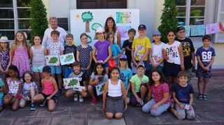 Die Kinder aus Edingen und Neckarhausen bei der Preisverteilung.