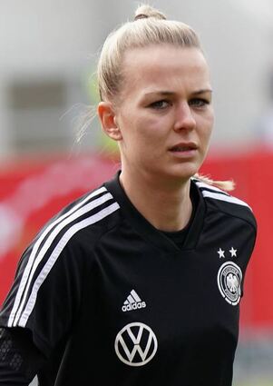 Merle Frohms genießt das Vertrauen der Bundestrainerin.