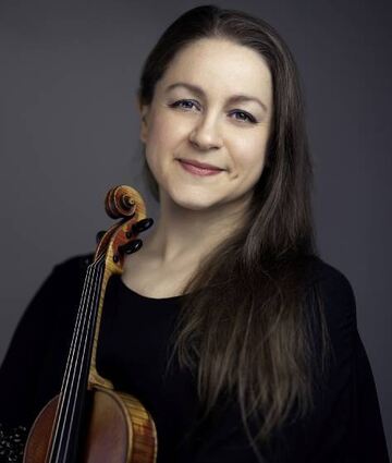 Geigerin Jeanette Pitkevica leitet das Solasta-Streichquartett.