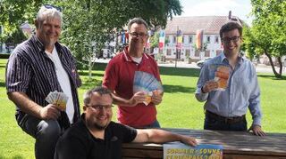 Stellten den Pass vor: Manfred Scholz (v.l.), Christian Schönung, Marius Schmidt, André Pfleger.