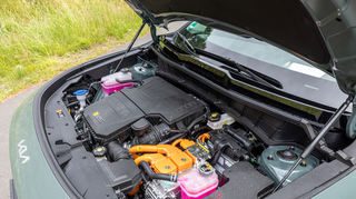mid Frankfurt - Der 1,6 Liter Vierzylinder-Motor leistet im Hybrid 104 kW/141 PS.