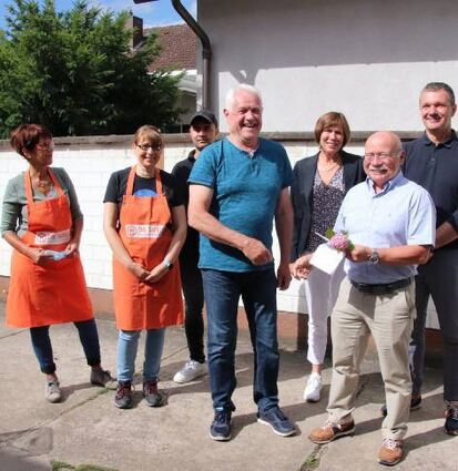 Die Bürgerstiftung unterstützt die Tafel mit Tankgeld.