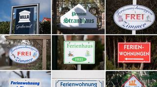 Schilder von Ferienwohnungen, Hotels und Pensionen, aufgenommen in verschiedenen Ferienorten an der Lübecker Bucht.