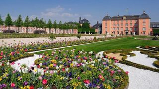 Neben schönen Parkanlagen, etwa im Schwetzinger Schlossgarten, bietet die Kurpfalz einer Vielzahl an Unternehmen ein Zuhause.