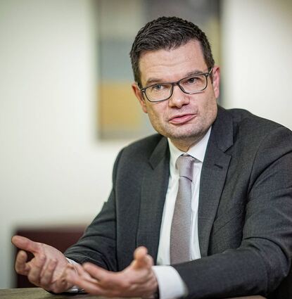Marco Buschmann (FDP), Bundesminister der Justiz, hält die Wirksamkeit von Masken für unstreitig.