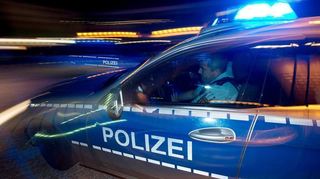 Der 36-Jährige hat den Herd angelassen und ist eingeschlafen.