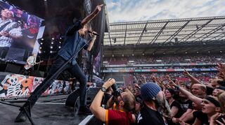 Tote-Hosen-Frontmann Campino will es live auch mit 60 immer noch wissen.