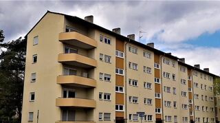 Dieses GBG-Haus im Feudenheimer Damaschke-Ring wird abgerissen. „MM“-Leser Ulrich Schaefer hält eine Sanierung für sinnvoller.