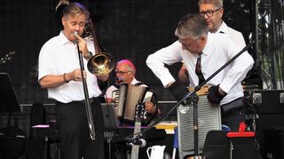 Jede Menge Dixieland-Sound bringen die Original Blütenweg-Jazzer in Lampertheim auf die Bühne.