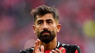 Firmino (großes Bild) feierte große Erfolge in Liverpool, Kerem Demirbay (kleine Bilder v.l.) ist in Leverkusen nur Mitläufer, Joelinton startete in Newcastle mit Verspätung durch und Nico Schulz hat in Dortmund keine Perspektive mehr.
