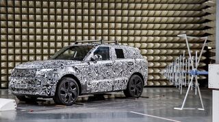 mid Groß-Gerau - Dem neuen Range Rover Sport attestiert man als erstem Modell elektromagnetische Verträglichkeit.
