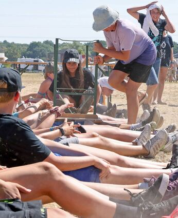 Auf einem Acker bei Friedrichsfeld zelten derzeit etwa 300 Kinder und Jugendliche. Das Sommerlager ist das größte Feriencamp Mannheims.