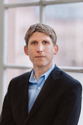 Torsten Biemann forscht in Mannheim zu Führungs- und Karrierethemen.