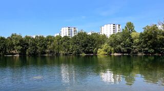 Für Nichtschwimmer können Gewässer wie der unbewachte Vogelstangsee schnell zur Gefahr werden.