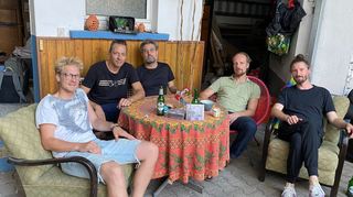 Testen am Sonntag in Worms, ob ein Neuanfang für die Band Black Project möglich ist (v.l.): Konrad Hinsken, Matthias Debus, Jo Ambros, Johannes Stange und Dominik Fürstberger.