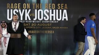 Oleksandr Usyk (links) und Anthony Joshua treffen sich zum Rückkampf im Schwergewicht.