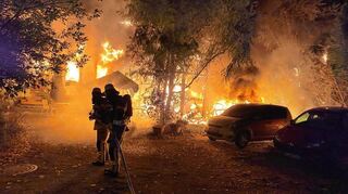 Mit viel Mut und insgesamt 150 Einsatzkräften waren Feuerwehrleute aus der Region in Ritschweier im Einsatz und löschten den Brand.