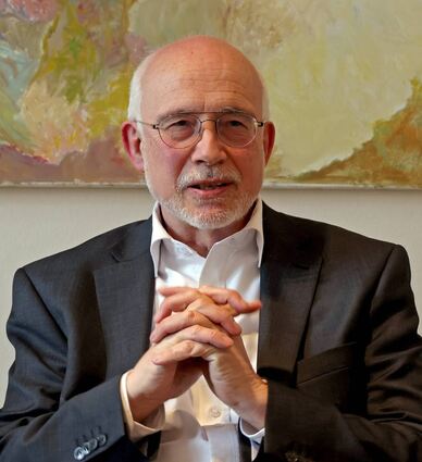 Der Ferienjob als Pfleger hat ihn bis heute geprägt: Unirektor Thomas Puhl.